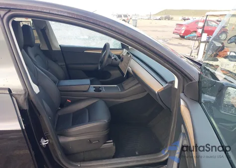 2024 Tesla Model Y Long Range Dual Motor All-Wheel Drive из США, поврежденный, VIN 7SAYGDEEXRF024334